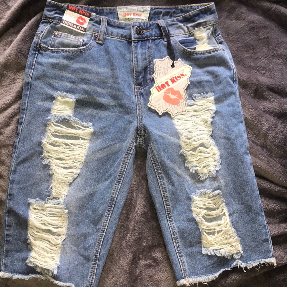 💙💙Ripped-Jean Shorts💙💙
